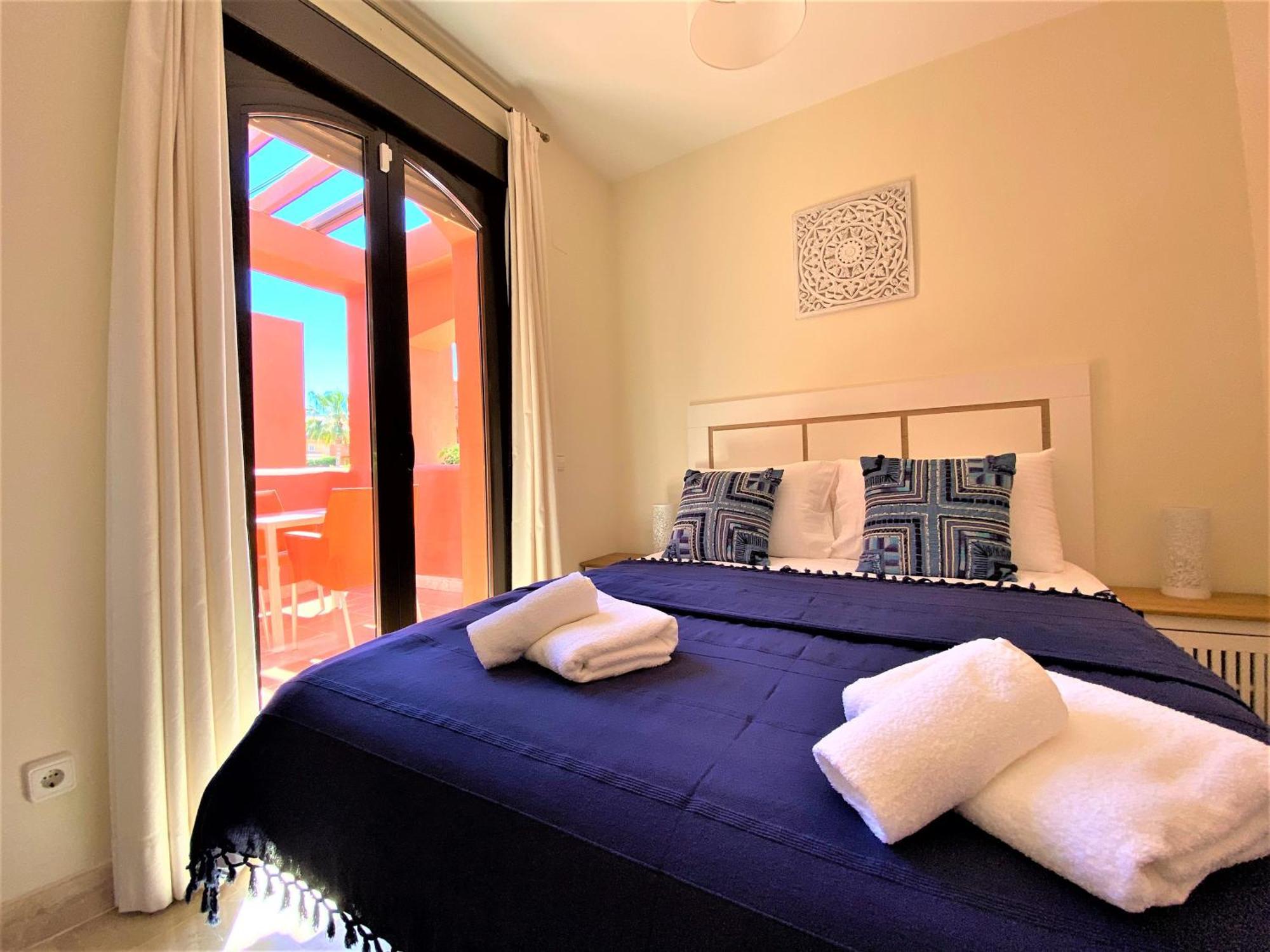Sea View Penthouse Apartment With Hot Tub - Casa Bella Vista, Buenas Noches , Estepona Eksteriør bilde